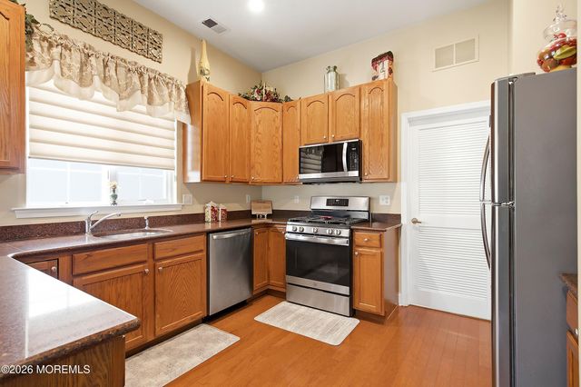 11 Lavallette Lane, Waretown, NJ 08758
