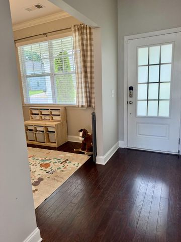 1045 Keeneland DR, Spring Hill, TN 37174
