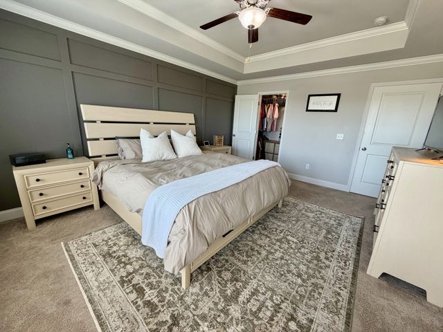 1045 Keeneland DR, Spring Hill, TN 37174