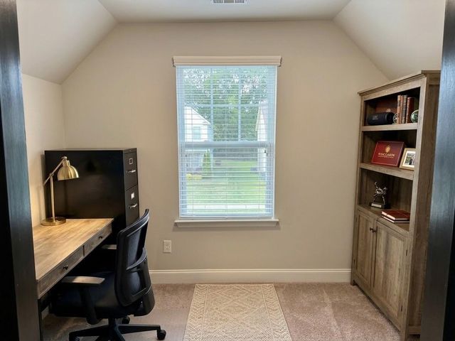 1045 Keeneland DR, Spring Hill, TN 37174