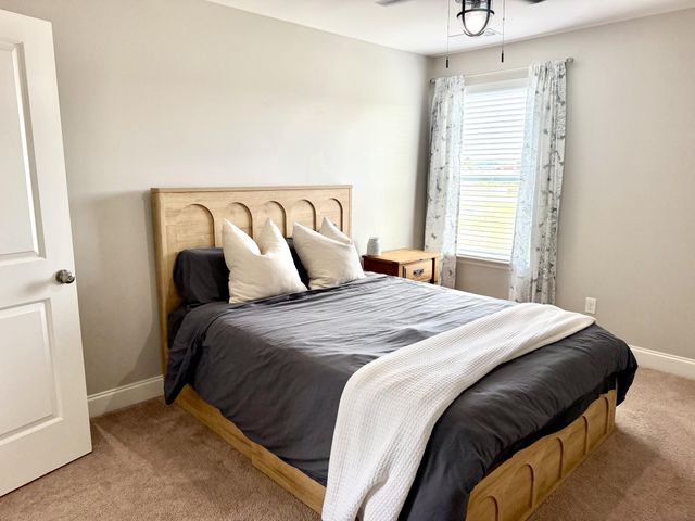 1045 Keeneland DR, Spring Hill, TN 37174