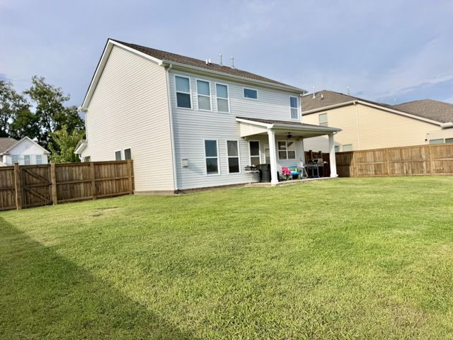 1045 Keeneland DR, Spring Hill, TN 37174