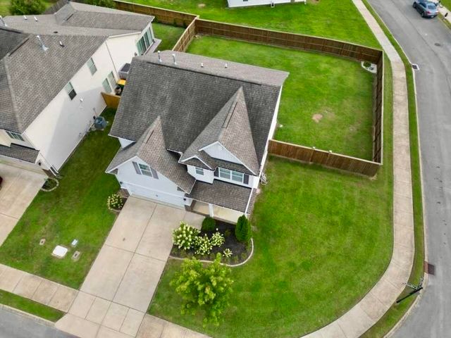 1045 Keeneland DR, Spring Hill, TN 37174