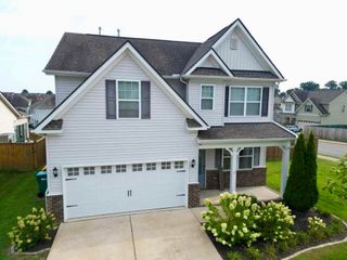 1045 Keeneland DR, Spring Hill, TN 37174