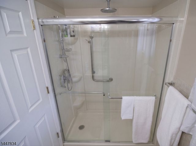 264 Sherman St, Passaic City, NJ 07055
