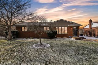 35901 Dover Street, Livonia City, MI 48150