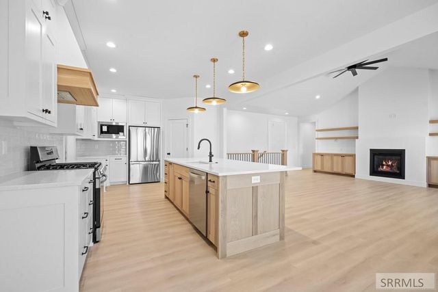 5804 Dune Village Way, Idaho Falls, ID 83404