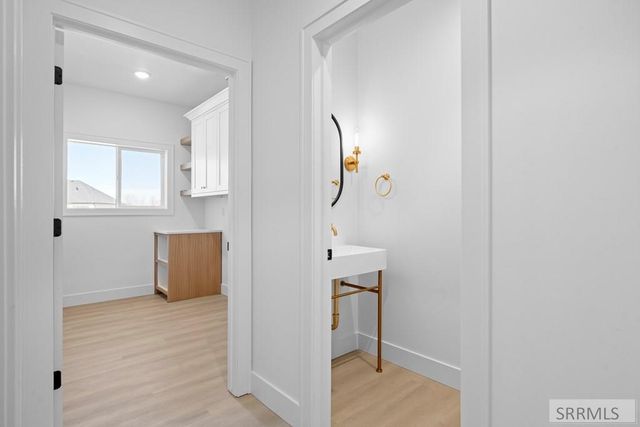 5804 Dune Village Way, Idaho Falls, ID 83404