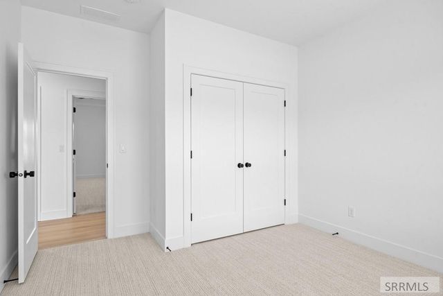 5804 Dune Village Way, Idaho Falls, ID 83404