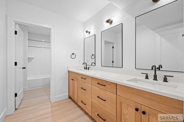 5804 Dune Village Way, Idaho Falls, ID 83404