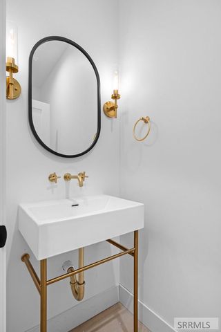 5804 Dune Village Way, Idaho Falls, ID 83404