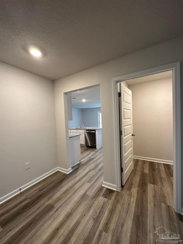 4378 Red Bay Ct, Pace, FL 32571