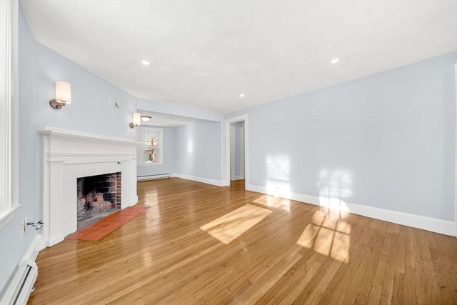 8 Sumner St, Dedham, MA 02026