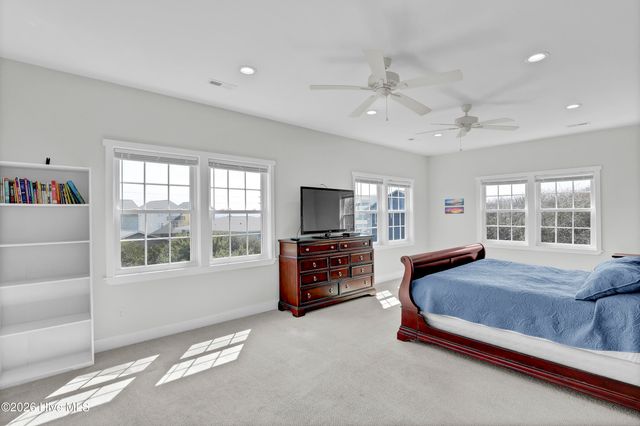 106 N Oak Drive, Holly Ridge, NC 28445