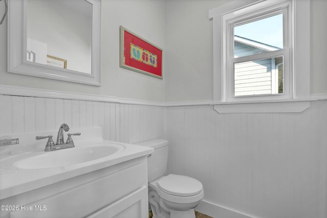 106 N Oak Drive, Holly Ridge, NC 28445