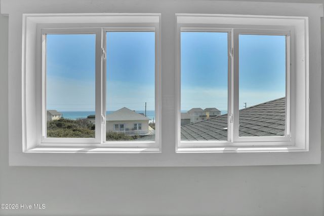 106 N Oak Drive, Holly Ridge, NC 28445