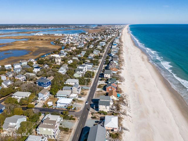 106 N Oak Drive, Holly Ridge, NC 28445