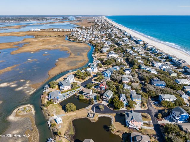 106 N Oak Drive, Holly Ridge, NC 28445