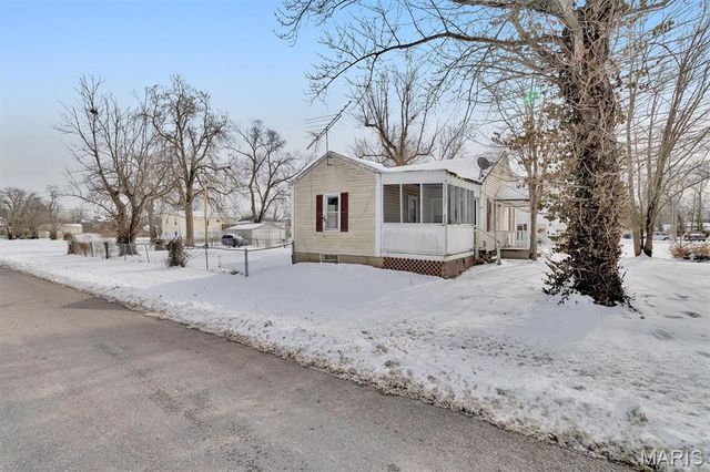 502 S 3rd Street, Pacific, MO 63069