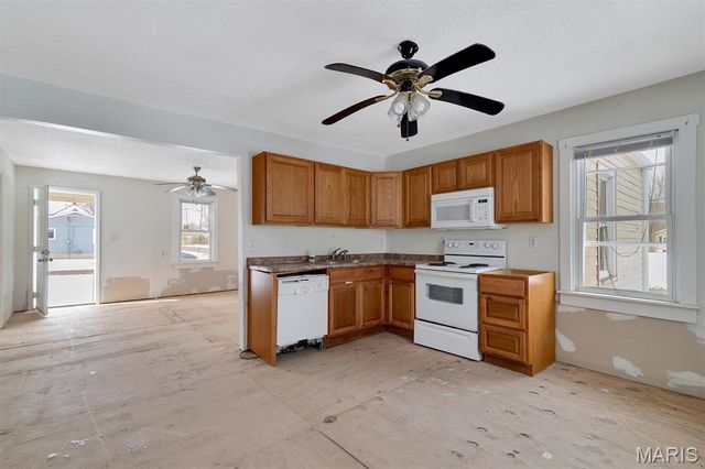 502 S 3rd Street, Pacific, MO 63069