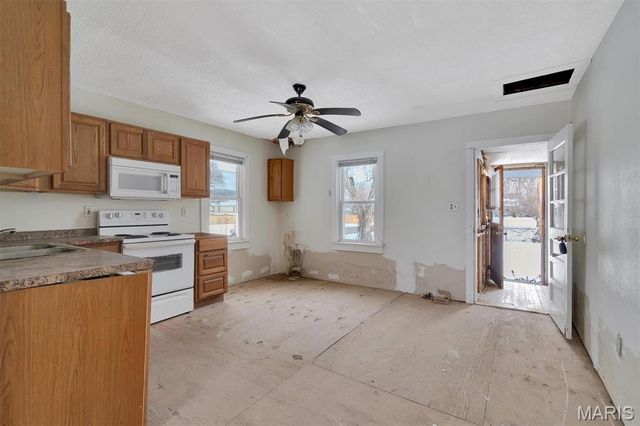 502 S 3rd Street, Pacific, MO 63069