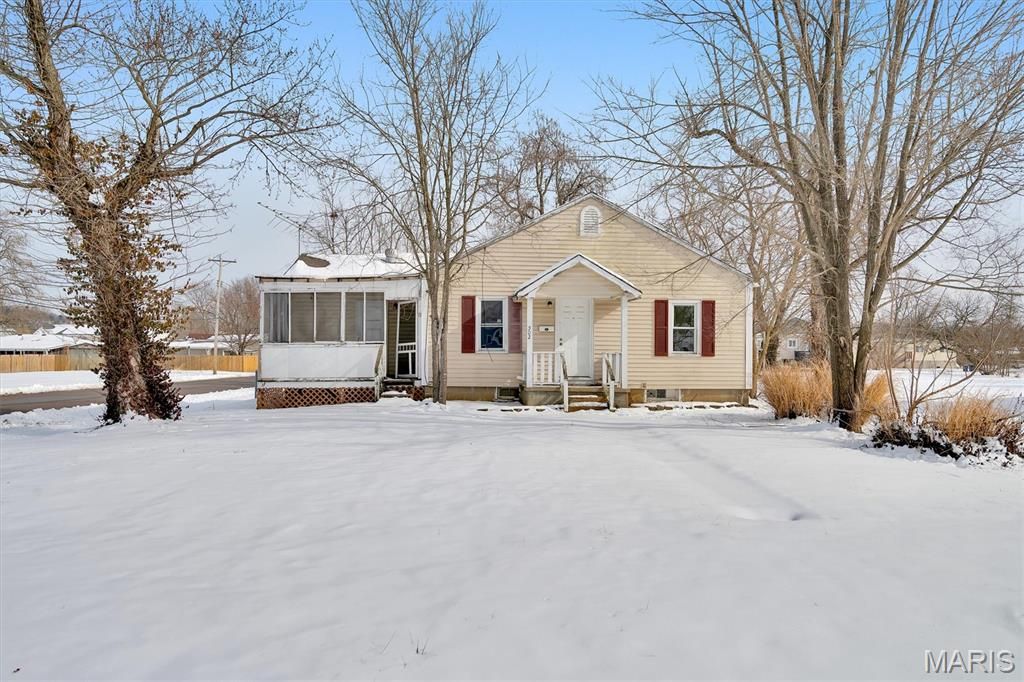 502 S 3rd Street, Pacific, MO 63069