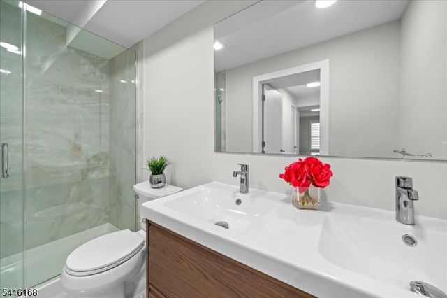 231 Vista Dr 231, Hanover Twp., NJ 07927