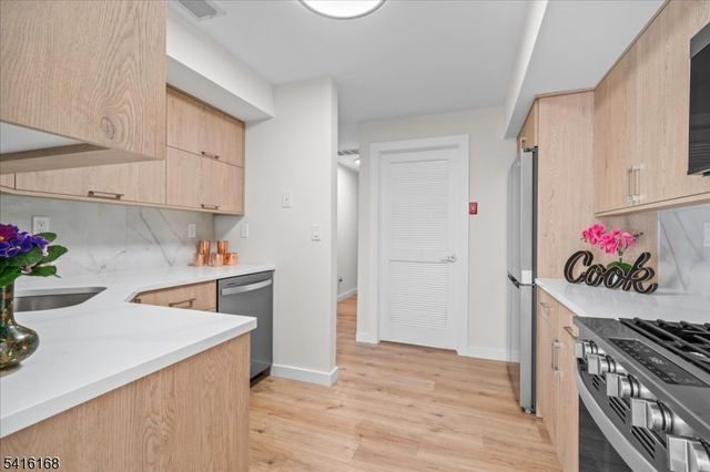 231 Vista Dr 231, Hanover Twp., NJ 07927