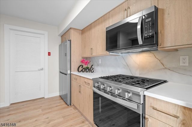 231 Vista Dr 231, Hanover Twp., NJ 07927