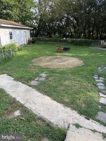 14 DRAPER DR, Dover, DE 19901