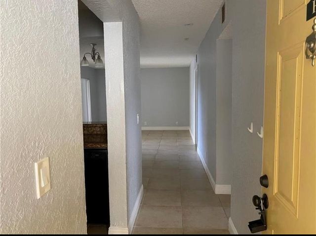 1455 Lake Crystal Drive H, West Palm Beach, FL 33411