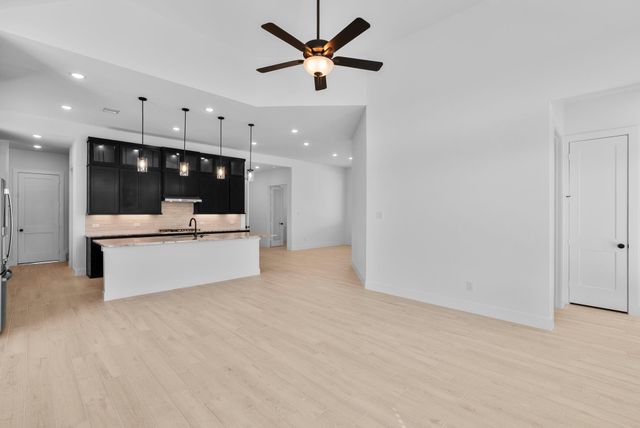 14802 Buffalo Head Street, Mont Belvieu, TX 77523