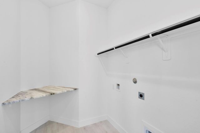 14802 Buffalo Head Street, Mont Belvieu, TX 77523