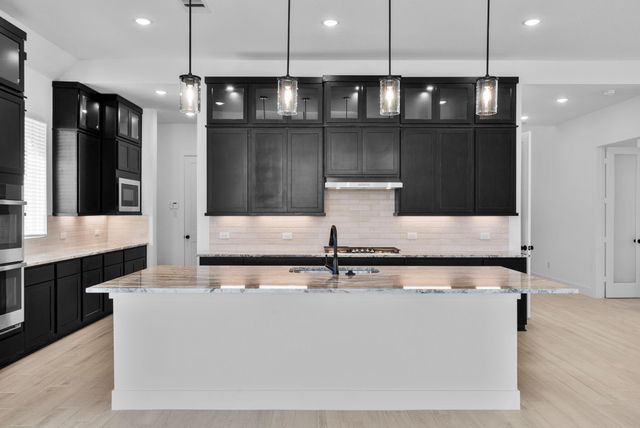 14802 Buffalo Head Street, Mont Belvieu, TX 77523