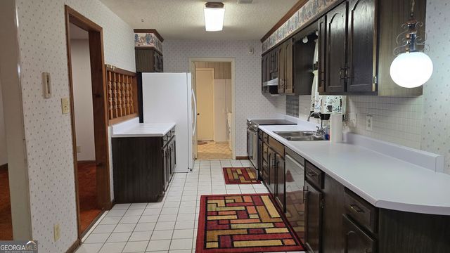 1182 N Plantation Parkway, Macon, GA 31220