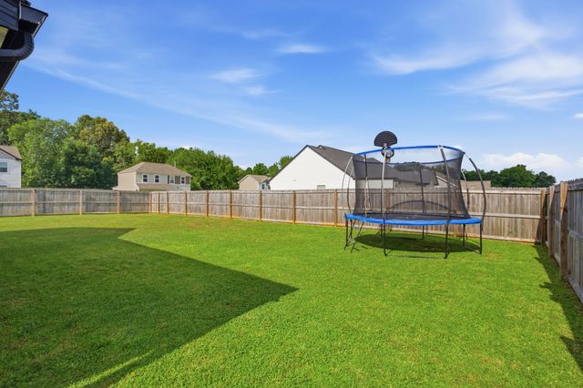 2079 Claudia Ln, Springfield, TN 37172