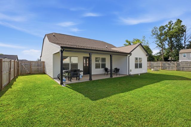 2079 Claudia Ln, Springfield, TN 37172