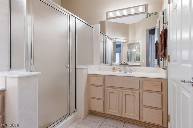 10726 Sky Meadows Avenue, Las Vegas, NV 89134