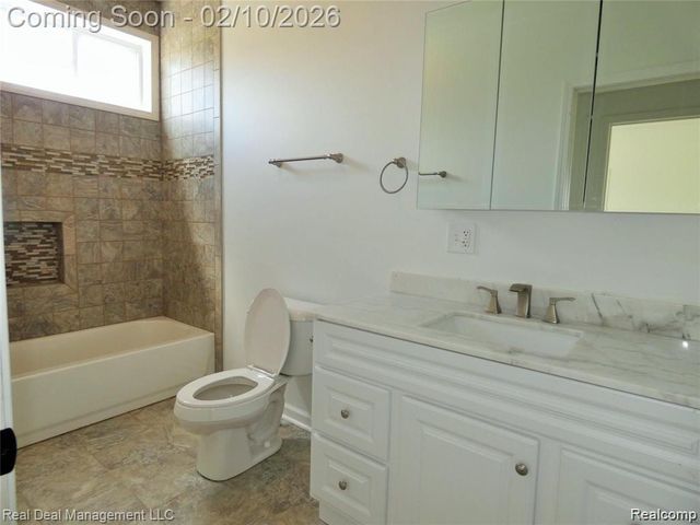 485 Upland Avenue, Pontiac, MI 48340