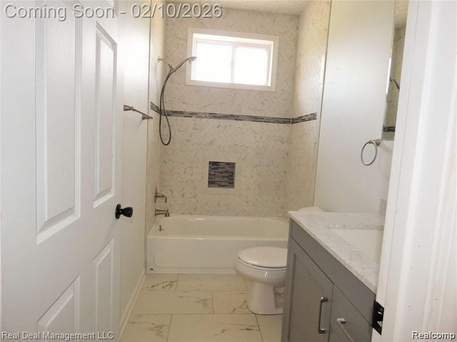 485 Upland Avenue, Pontiac, MI 48340