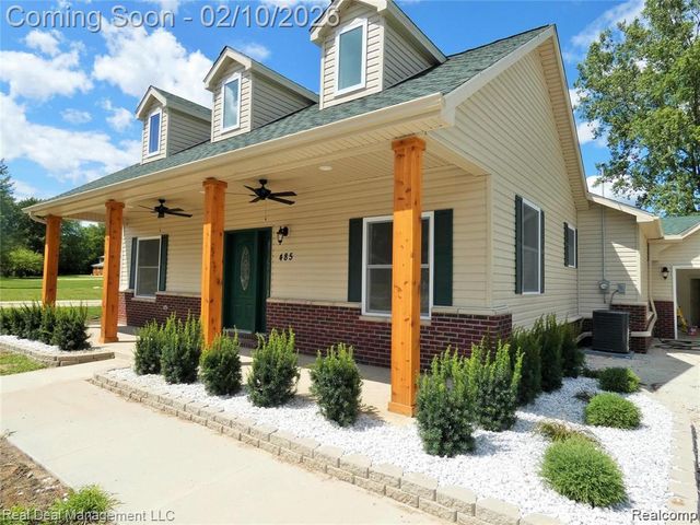 485 Upland Avenue, Pontiac, MI 48340