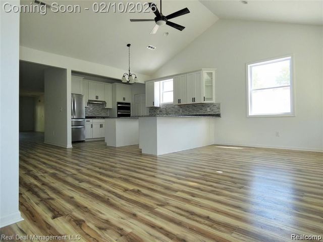 485 Upland Avenue, Pontiac, MI 48340