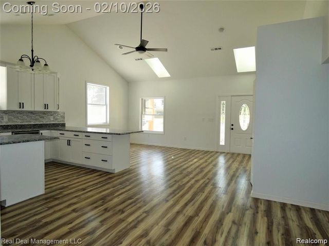 485 Upland Avenue, Pontiac, MI 48340