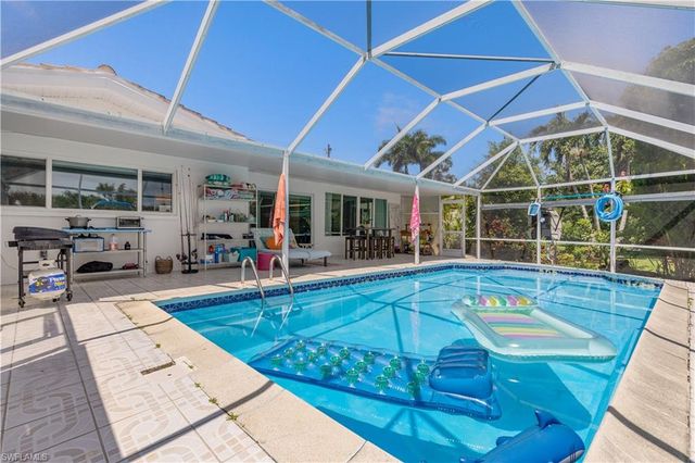 1300 Thompson ST, North Fort Myers, FL 33903
