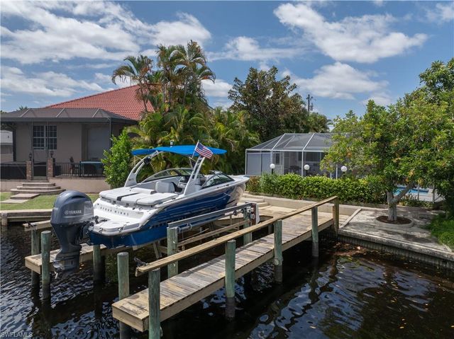 1300 Thompson ST, North Fort Myers, FL 33903