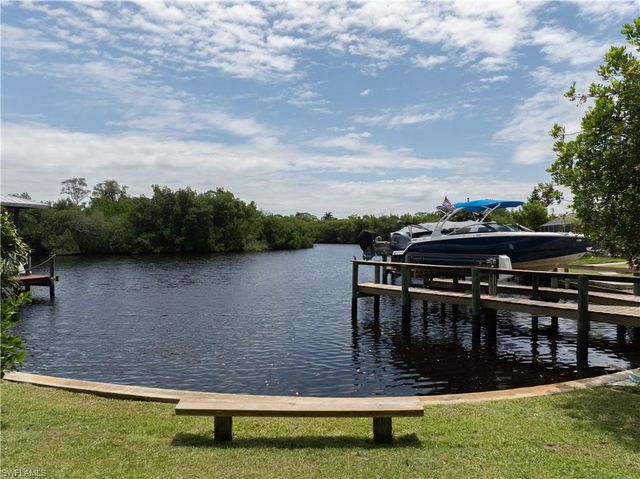 1300 Thompson ST, North Fort Myers, FL 33903