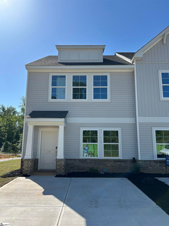 316 Cambrian Court, Taylors, SC 29687