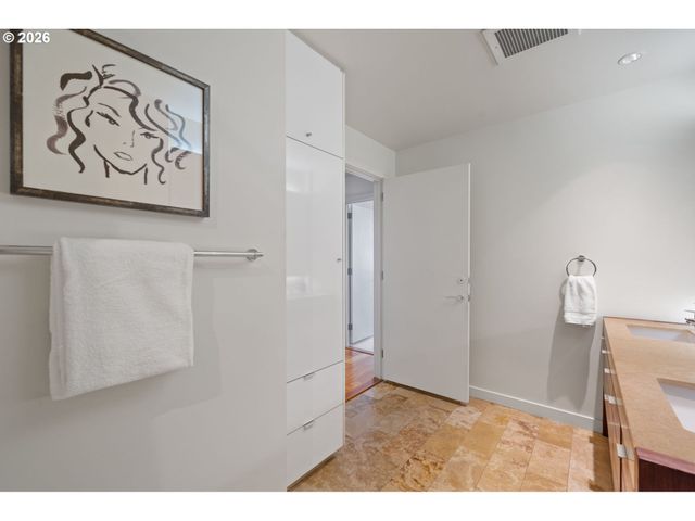3570 S RIVER Pkwy 1507, Portland, OR 97239