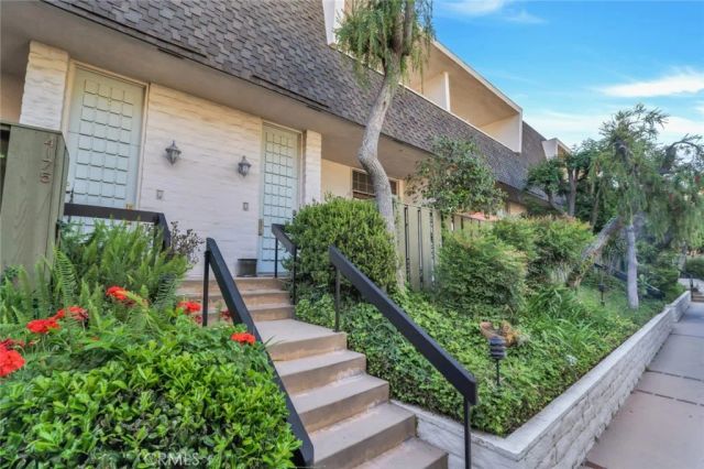 4173 W Sarah Street 8, Burbank, CA 91505