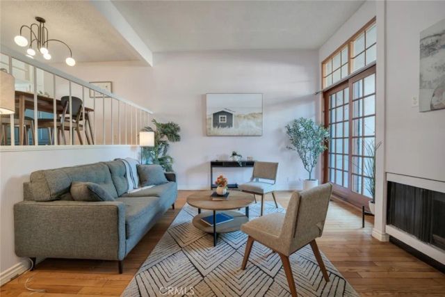 4173 W Sarah Street 8, Burbank, CA 91505